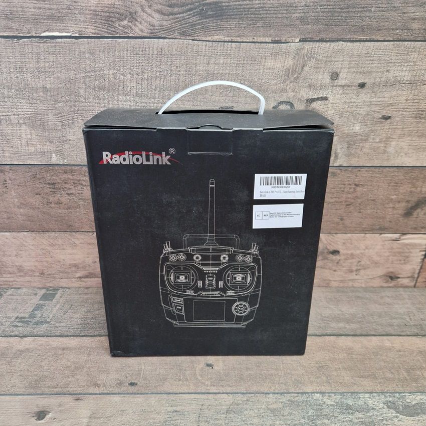 RadioLink AT9S Pro 2.4GHz távirányító és R9DS vevő 
