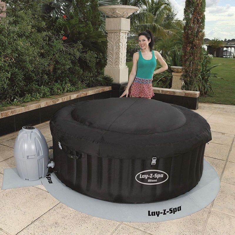 Bestway Lay‑Z‑Spa® kör alakú aljvédő, 211cm - szürke (13222) Bestway Lay‑Z‑Spa® kör alakú aljvédő, 211cm - szürke (13222)