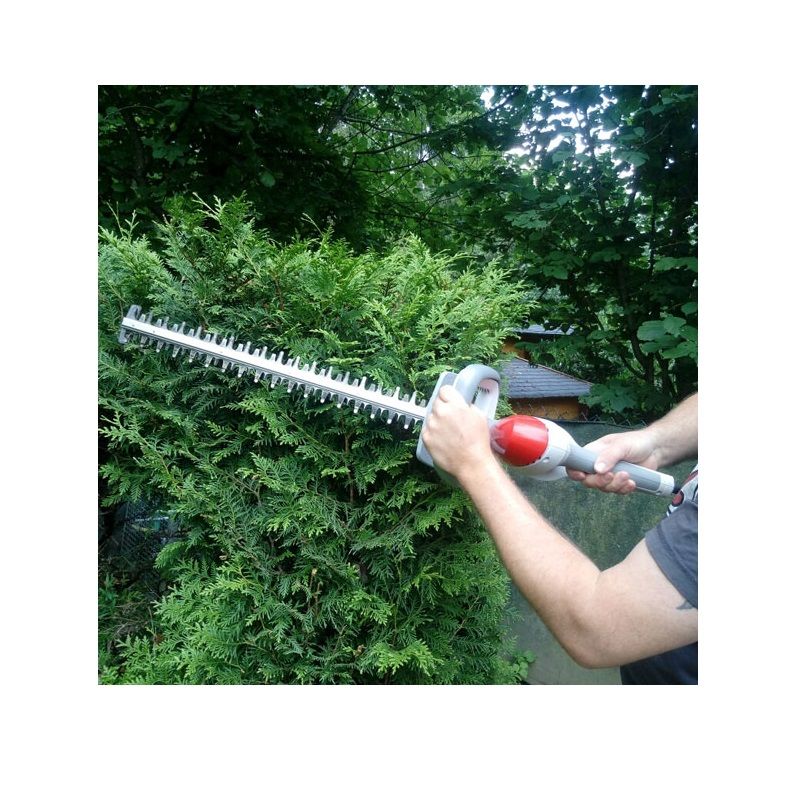 Ikra Ultralight FHS 1545 elektromos sövényvágó, 500W, 45cm, 1900g - szürke Ikra Ultralight FHS 1545 elektromos sövényvágó, 500W, 45cm, 1900g - szürke