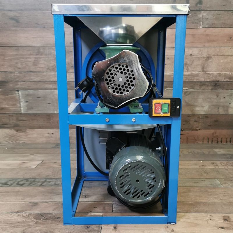 Ipari állványos húsdaráló, kerekekkel, 150kg/óra, 2200W, 220V Ipari állványos húsdaráló, kerekekkel, 150kg/óra, 2200W, 220V