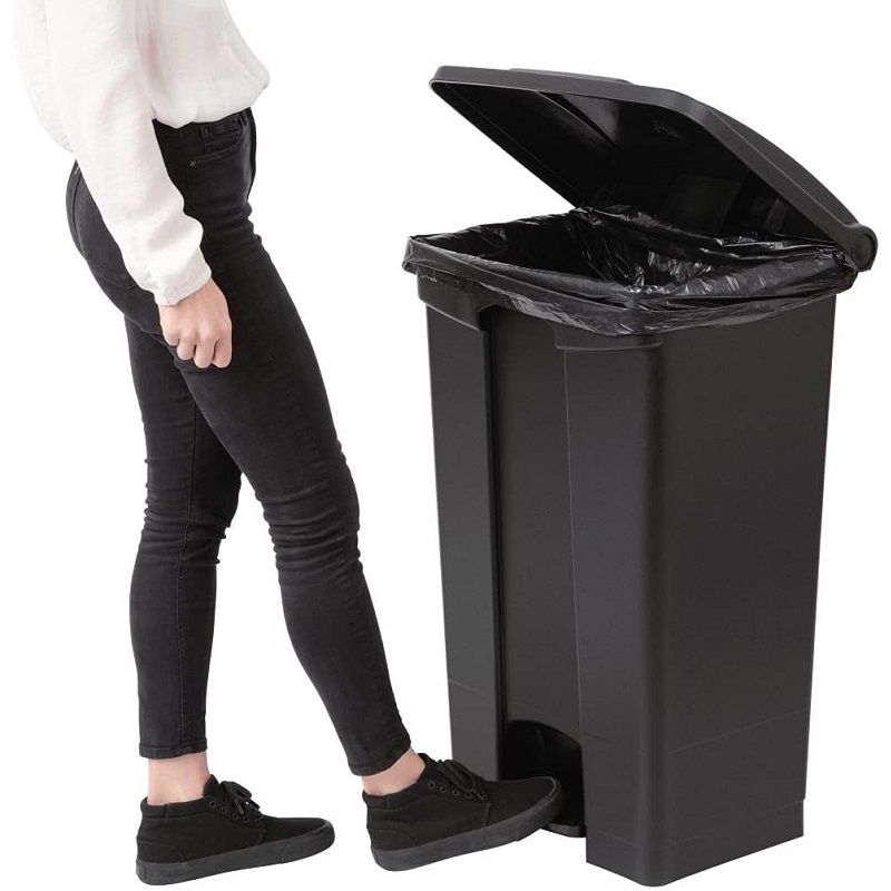 Jantex pedálos konyhai szemetes, 87 liter, 82x49,5x40cm - fekete (CW724) Jantex pedálos konyhai szemetes, 87 liter, 82x49,5x40cm - fekete (CW724)