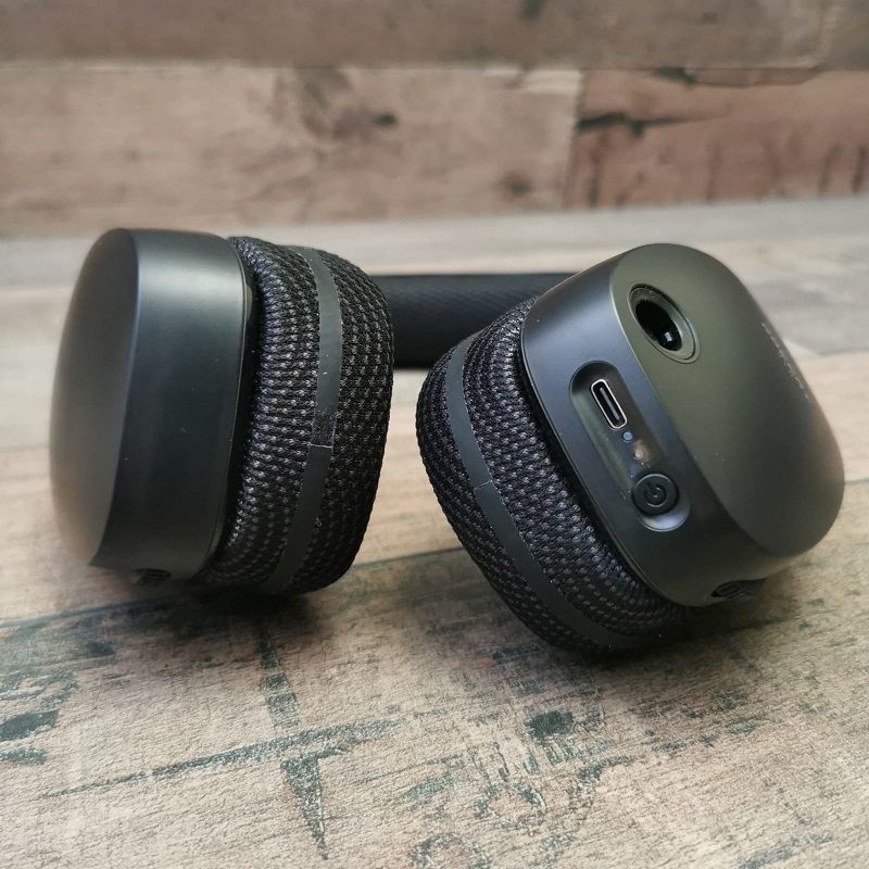 ROCCAT SYN Pro Air vezeték nélküli gamer fejhallgató mikrofonnal (ROC-14-150-02) - használt ROCCAT SYN Pro Air vezeték nélküli gamer fejhallgató mikrofonnal (ROC-14-150-02) - használt