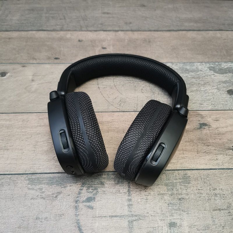 ROCCAT SYN Pro Air vezeték nélküli gamer fejhallgató mikrofonnal (ROC-14-150-02) - használt ROCCAT SYN Pro Air vezeték nélküli gamer fejhallgató mikrofonnal (ROC-14-150-02) - használt