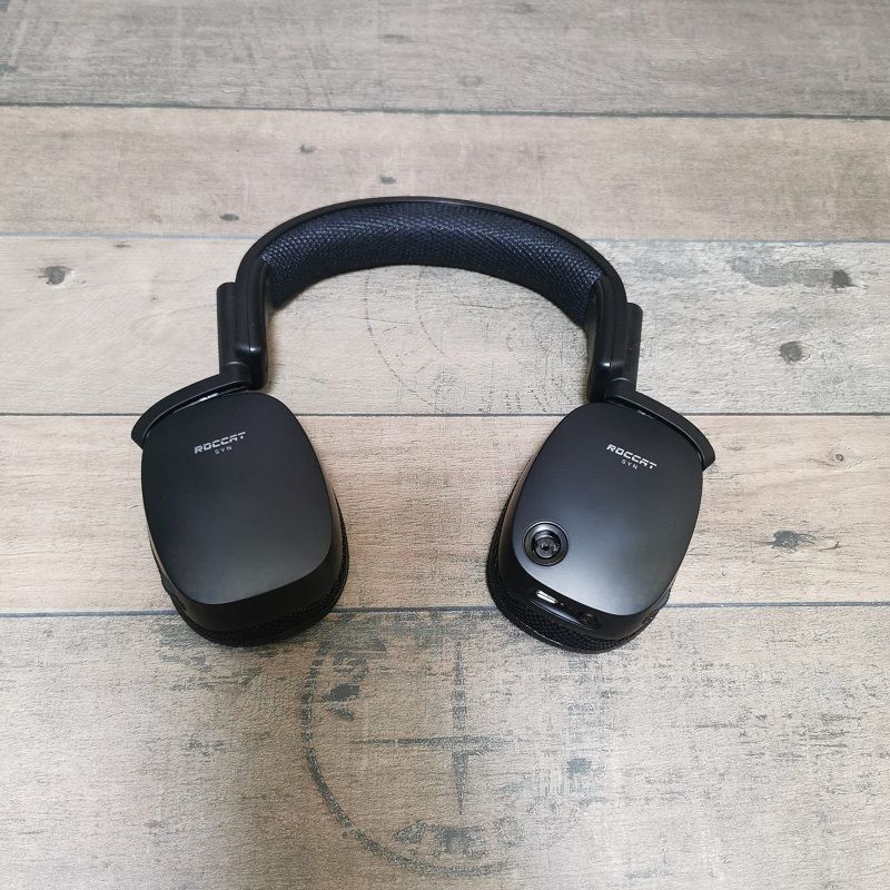 ROCCAT SYN Pro Air vezeték nélküli gamer fejhallgató mikrofonnal (ROC-14-150-02) - használt ROCCAT SYN Pro Air vezeték nélküli gamer fejhallgató mikrofonnal (ROC-14-150-02) - használt