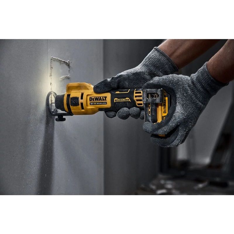 DeWalt DCE555N 18V XR akkus gipszkarton vágószerszám, akku és töltő nélkül (DCE555N-XJ) DeWalt DCE555N 18V XR akkus gipszkarton vágószerszám, akku és töltő nélkül (DCE555N-XJ)