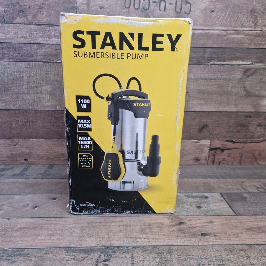 Stanley SXUP1100XDE merülő szivattyú, 1100W, 16500l/h, 10,5m - rozsdamentes acél Stanley SXUP1100XDE merülő szivattyú, 1100W, 16500l/h, 10,5m - rozsdamentes acél