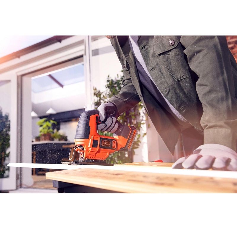 Black&Decker BDCJS18N-XJ dekopírfűrész 18V, 19mm, 55mm, akku és töltő nélkül