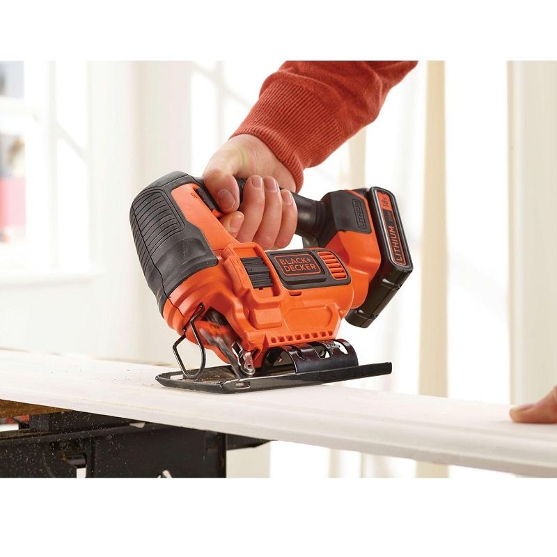 Black&Decker BDCJS18N-XJ dekopírfűrész 18V, 19mm, 55mm, akku és töltő nélkül