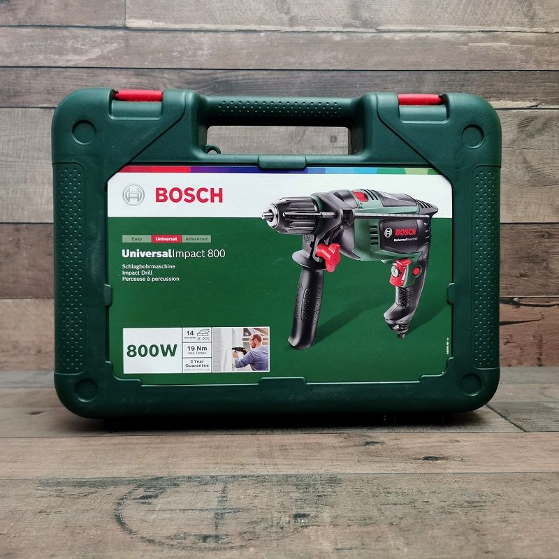 Bosch Universal Impact 800 fúrógép, 800W, szállítókofferben (0603131100) Bosch Universal Impact 800 fúrógép, 800W, szállítókofferben (0603131100)