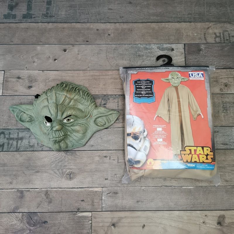 Disney Star Wars Yoda mester jelmez maszkkal