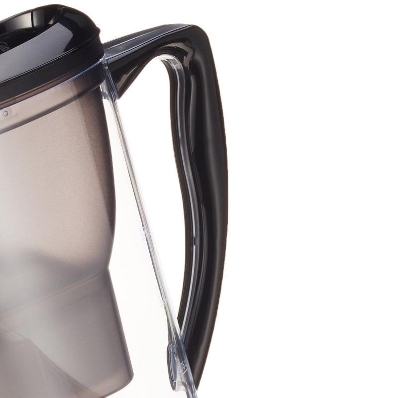 Amazon Basics vízszűrő kancsó, szűrővel együtt, 2.3lit - fekete Amazon Basics vízszűrő kancsó, szűrővel együtt, 2.3lit - fekete