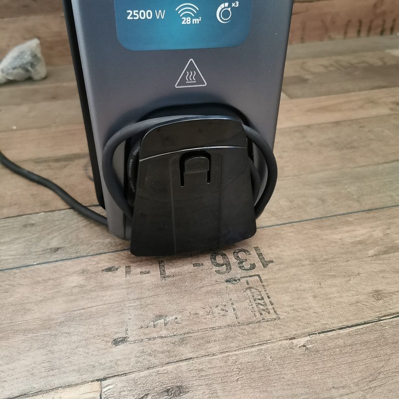 Cecotec ReadyWarm 11000 Space 360º elektromos olajradiátor, 1000W, 1500W, 2500W - fekete (05891)