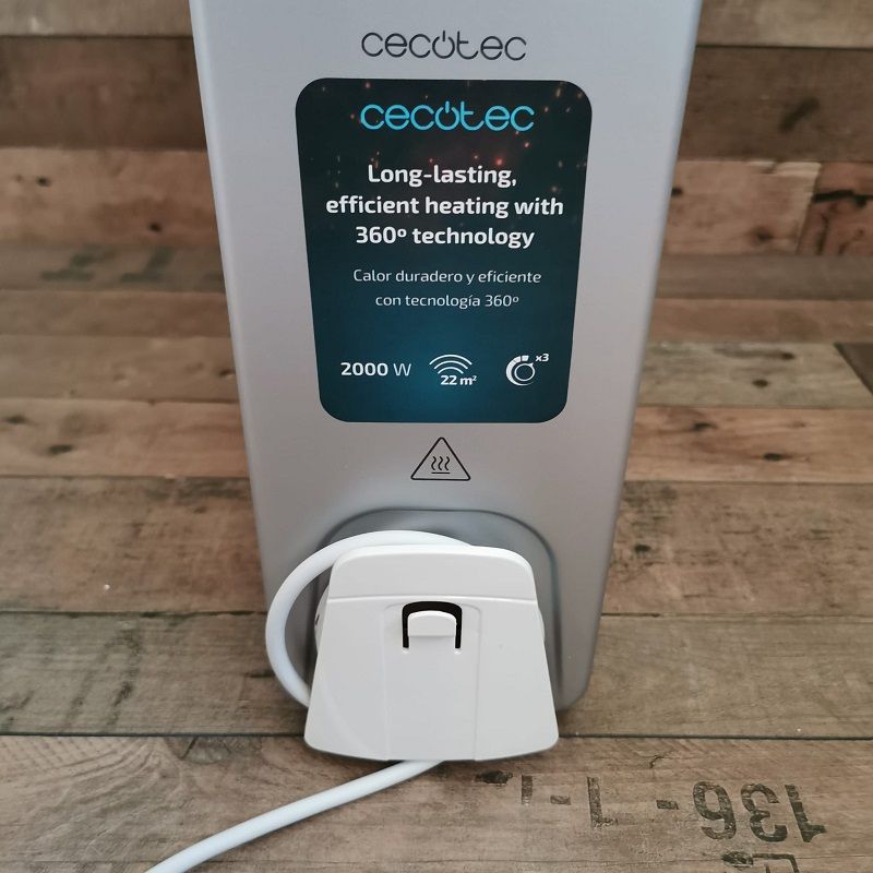 Cecotec ReadyWarm 9000 Space 360º elektromos olajradiátor, 800W, 1200W, 2000W - fehér (05888)