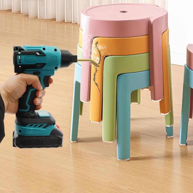 Weytoll akkumulátoros műanyag forrasztó készlet, 21V, 2db akkumulátorral, töltővel Weytoll akkumulátoros műanyag forrasztó készlet, 21V, 2db akkumulátorral, töltővel