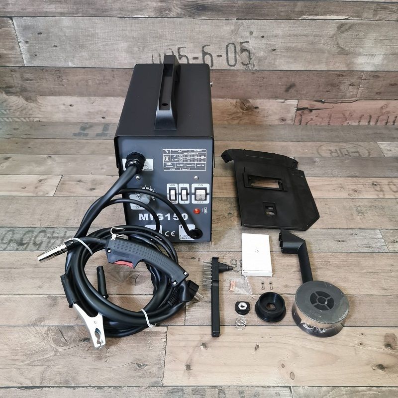 Royalkraft Line MIG150 MIG hegesztő, 0-150A, 230V, beépített hűtéssel Royalkraft Line MIG150 MIG hegesztő, 0-150A, 230V, beépített hűtéssel