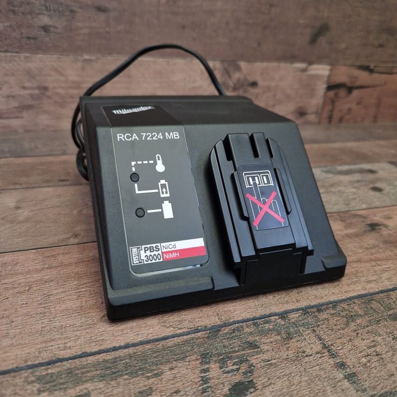 Milwaukee RCA 7224 MB univerzális gyorstöltő, 7.2-24V (4932386670) - eredeti Milwaukee RCA 7224 MB univerzális gyorstöltő, 7.2-24V (4932386670) - eredeti