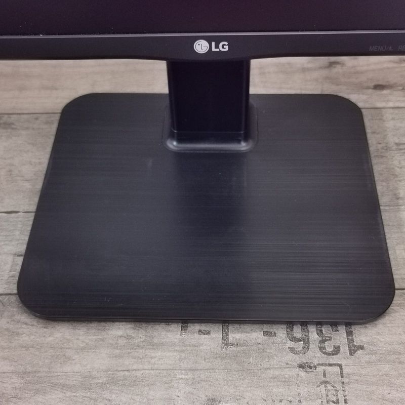 LG 24MB56HQ-B 24" IPS led monitor - fekete (használt)