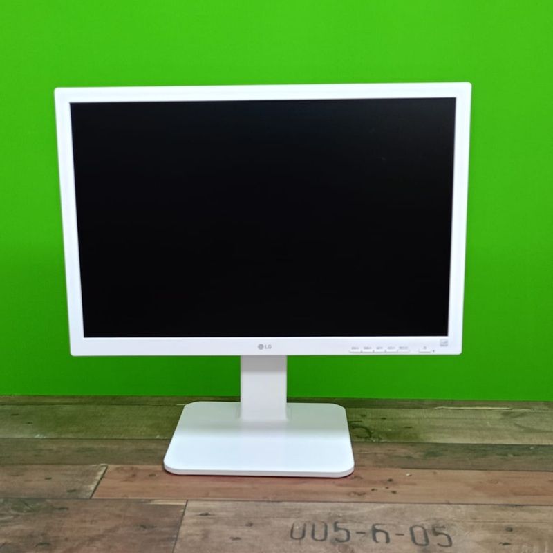 LG 24MB65PY-W 24" IPS led monitor - fehér (használt)